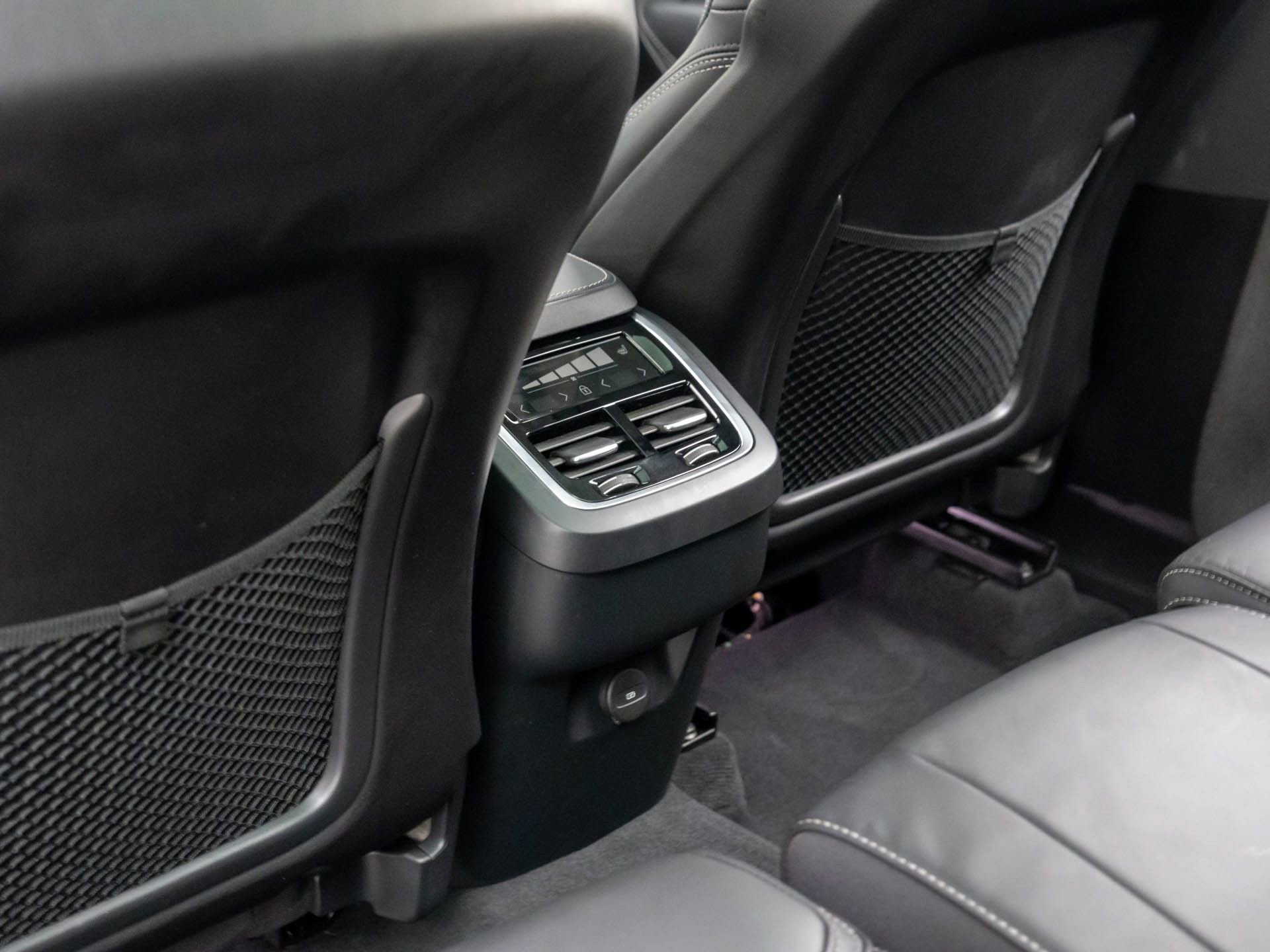 Used 2024 Volvo XC90 B6 Ultimate w/ Protection Package image 19