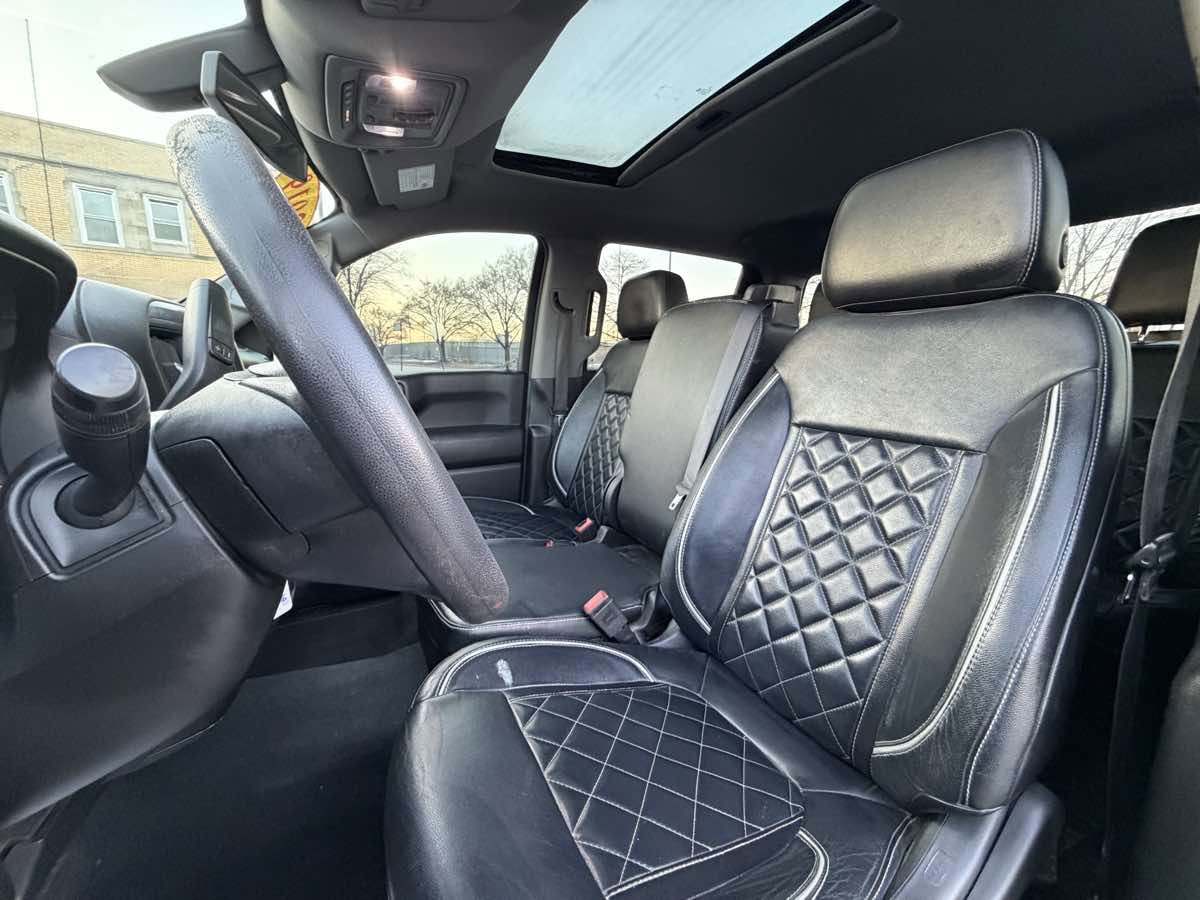 Used 2019 Chevrolet Silverado 1500 Custom w/ Custom Value Package image 14