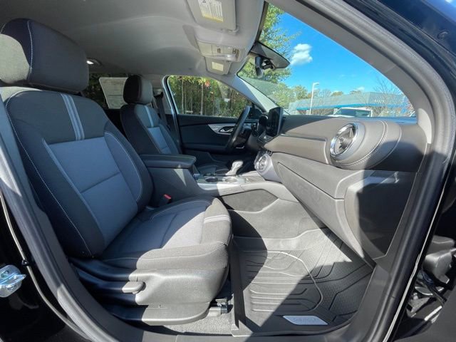 New 2025 Chevrolet Blazer LT w/ Convenience Package AWD/4WD image 24