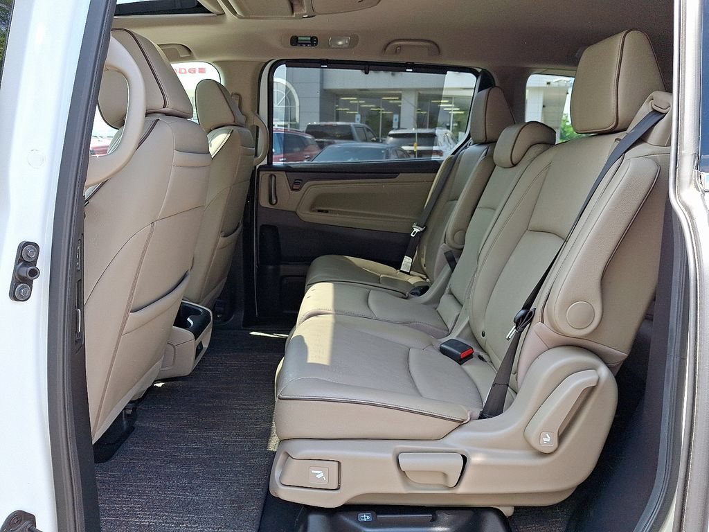 Used 2022 Honda Odyssey Elite image 11