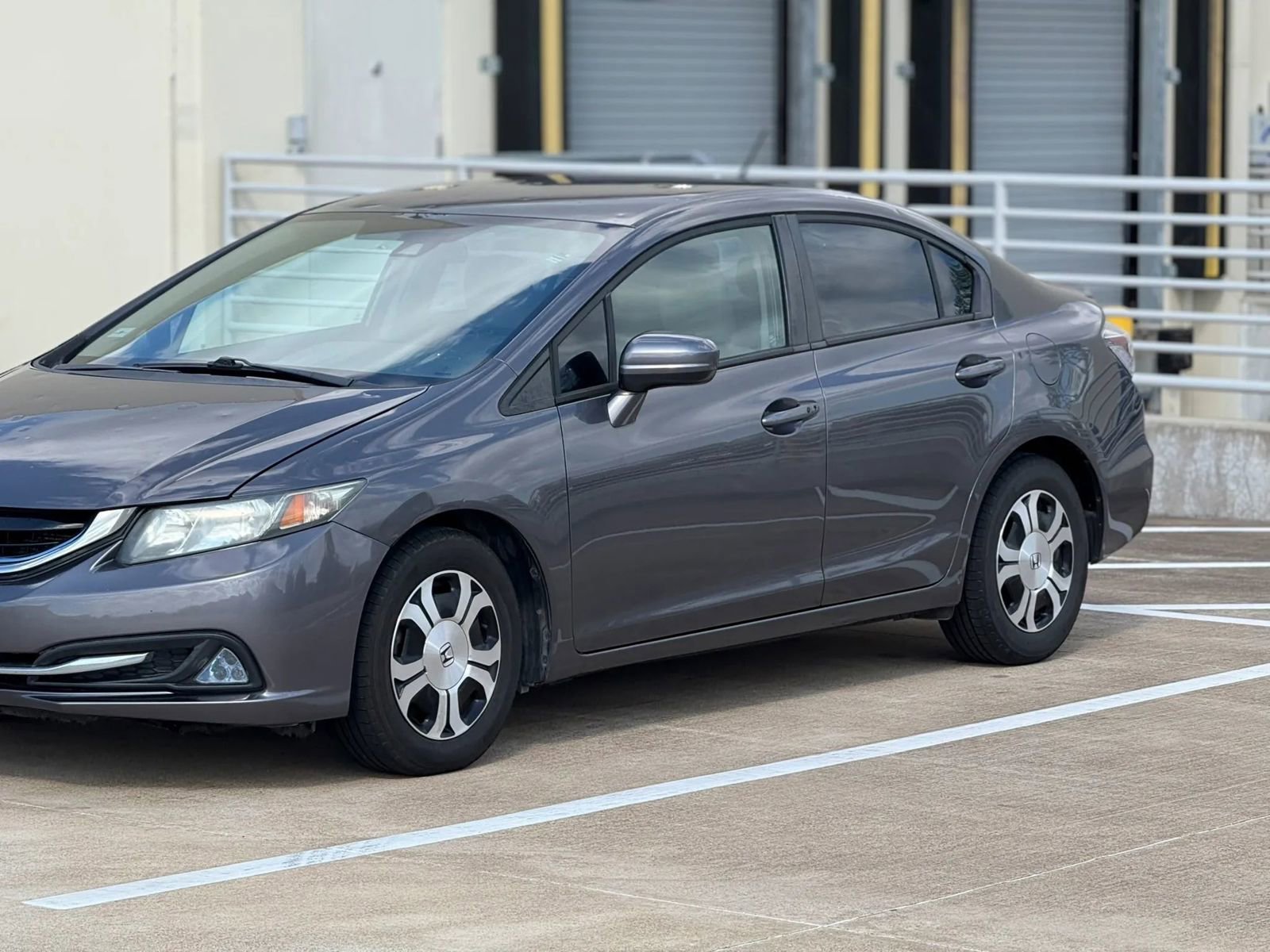 Used 2015 Honda Civic Hybrid Sedan image 4