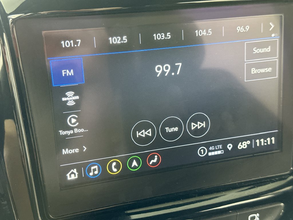 Used 2023 Chevrolet Traverse LT w/ LT Premium Package FWD image 32