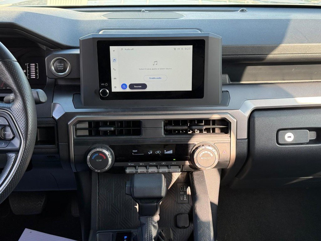 Used 2025 Toyota 4Runner SR5 AWD/4WD image 21