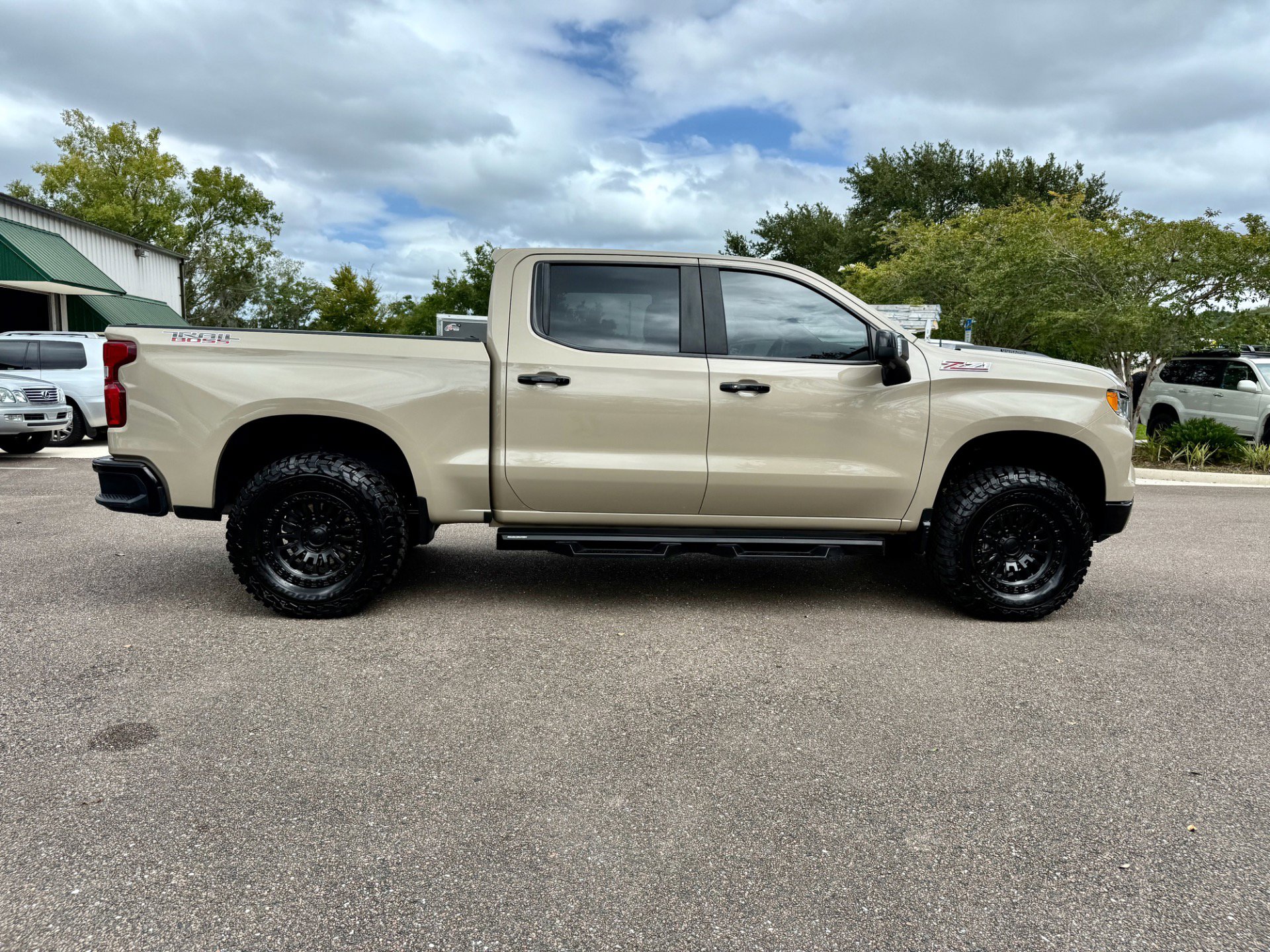 Used 2022 Chevrolet Silverado 1500 LT Trail Boss w/ LT Trail Boss Premium Package image 13