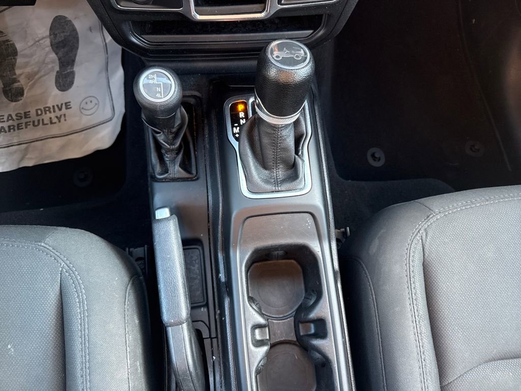 Used 2018 Jeep Wrangler Unlimited Sport image 21