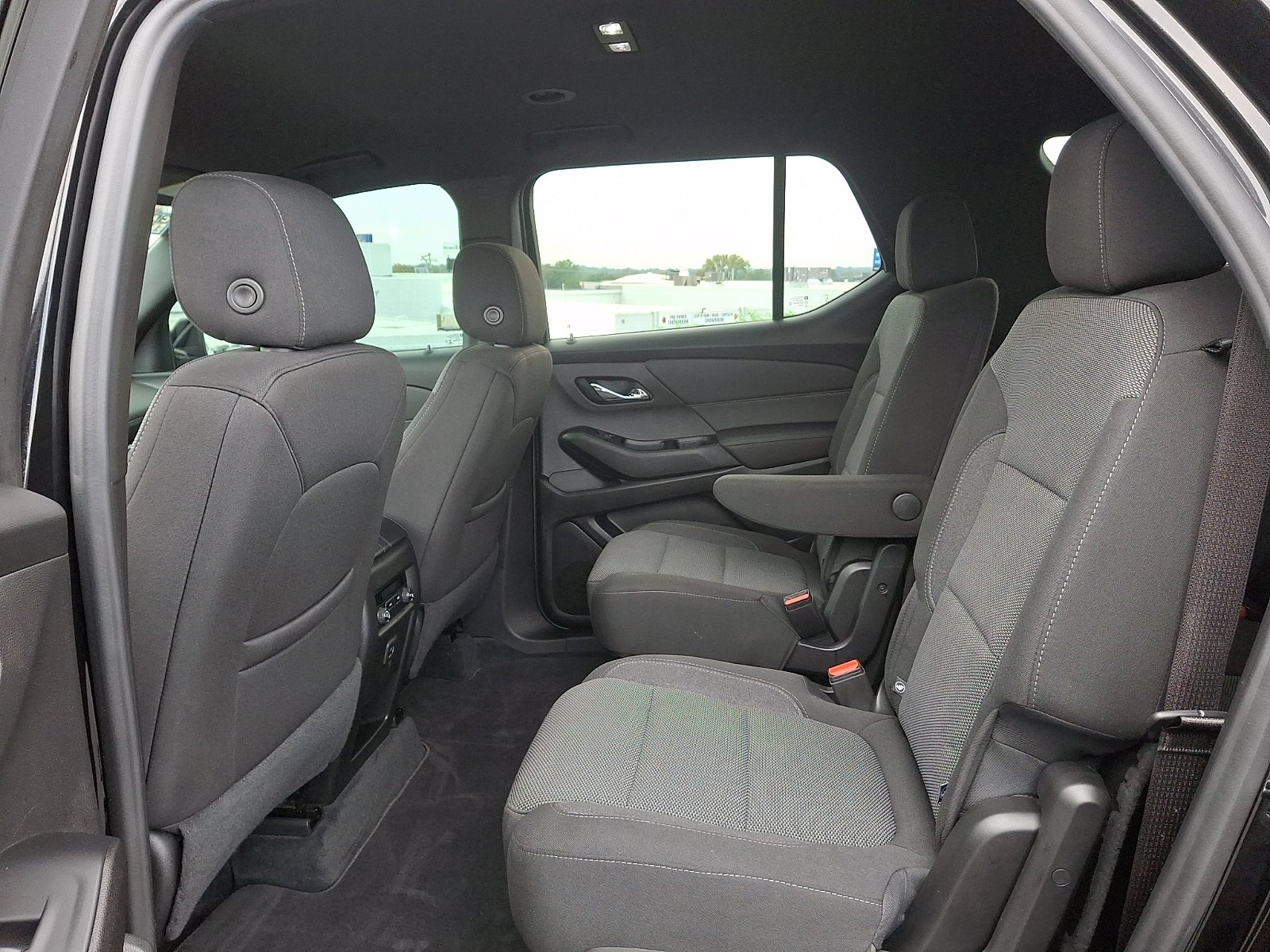 Used 2023 Chevrolet Traverse LT AWD/4WD image 11