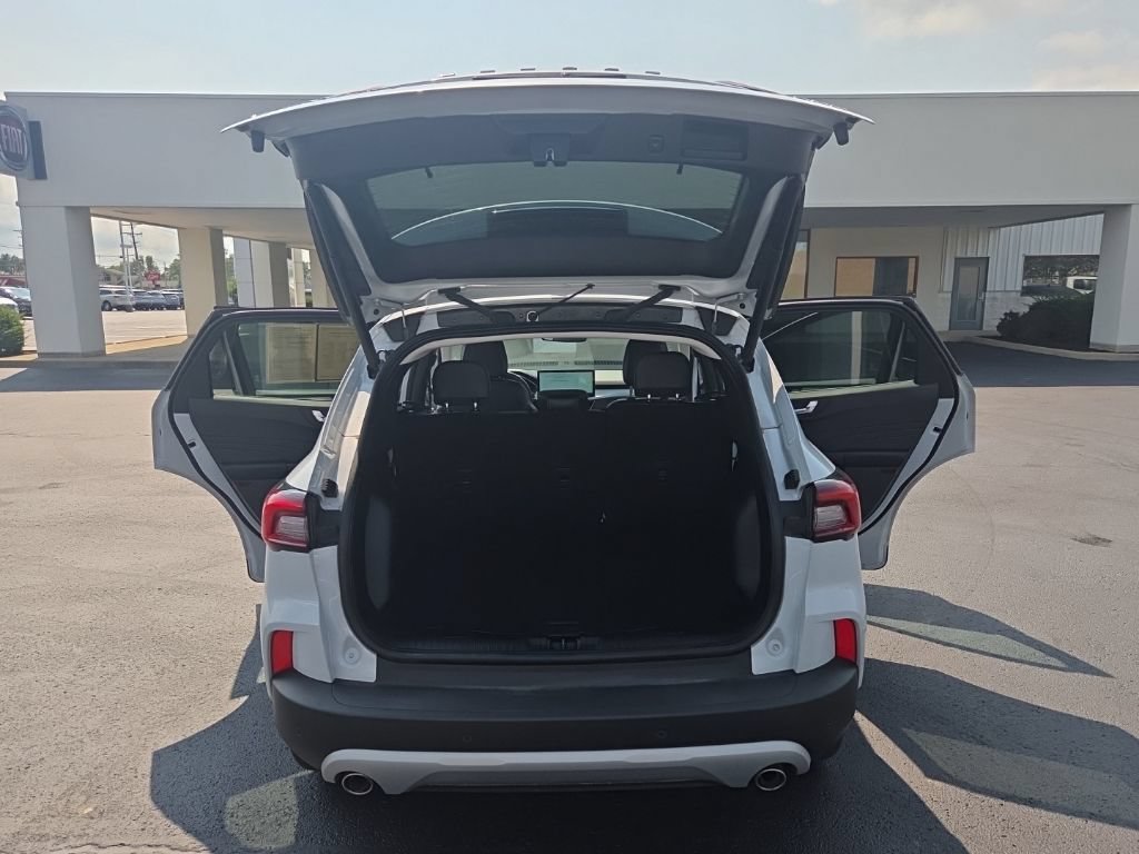 Used 2025 Ford Escape Platinum AWD/4WD image 15