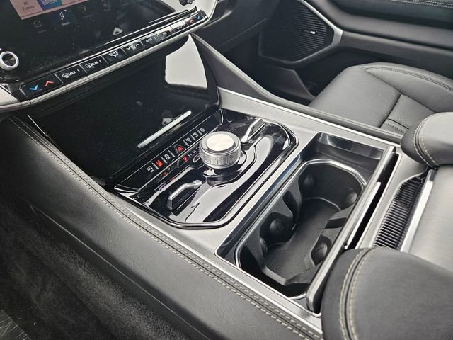 New 2025 Jeep Wagoneer L Series II w/ Convenience Group I image 16