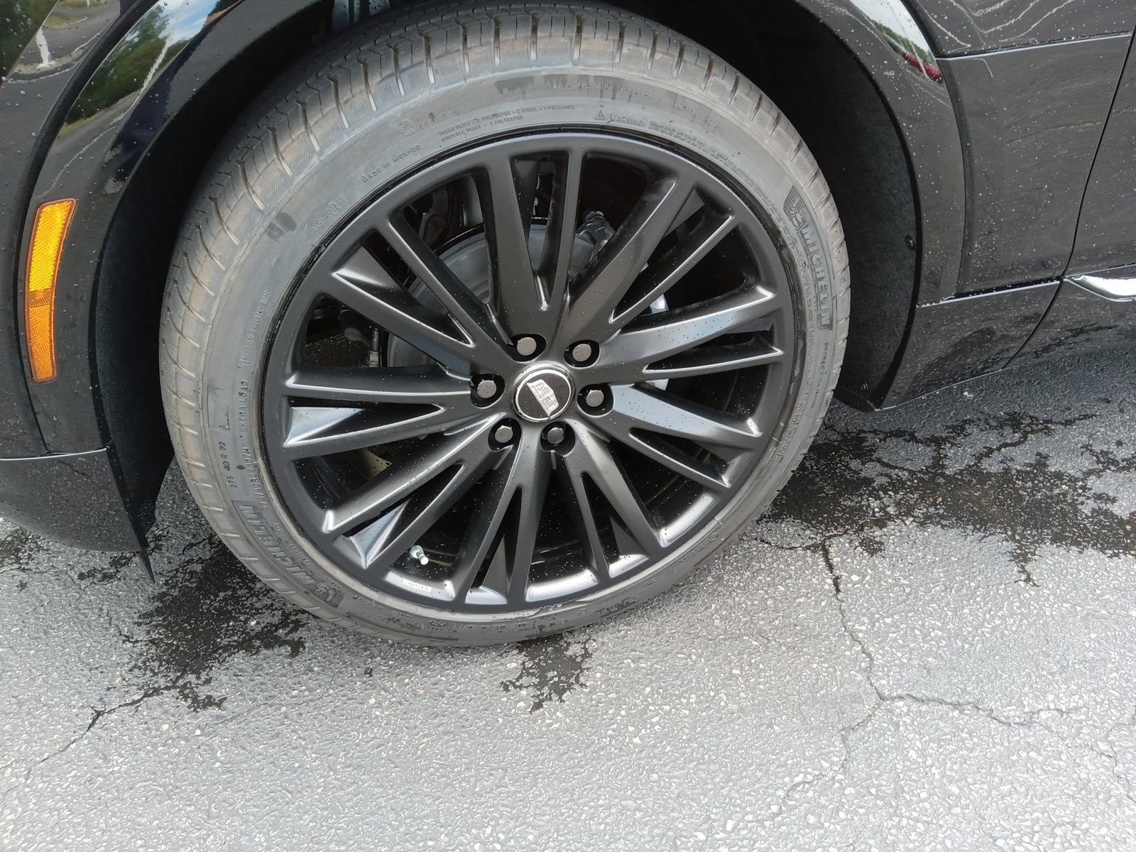 New 2026 Cadillac Lyriq Sport w/ LPO, ONYX Package AWD/4WD image 6