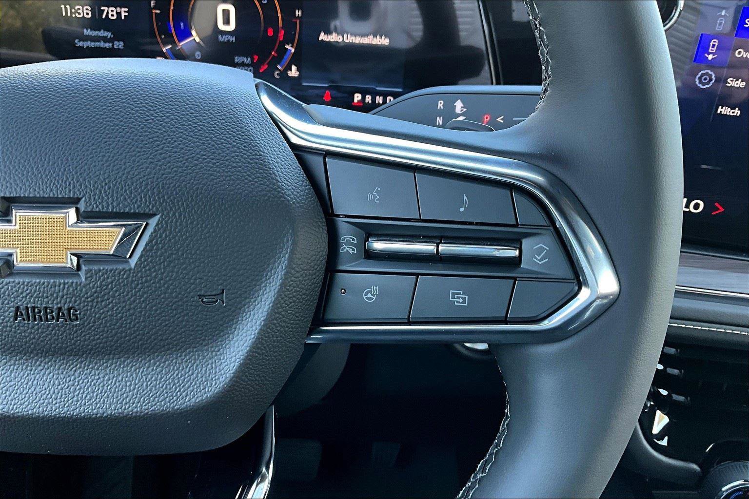 New 2025 Chevrolet Suburban Premier image 8