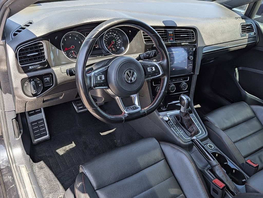 Used 2018 Volkswagen GTI SE FWD image 26