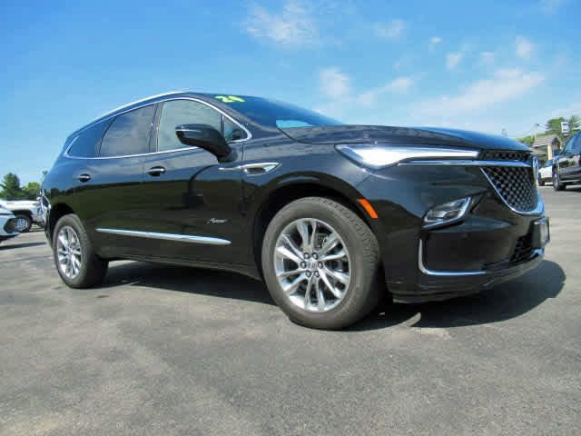 Used 2024 Buick Enclave Avenir w/ Avenir Technology Package image 13