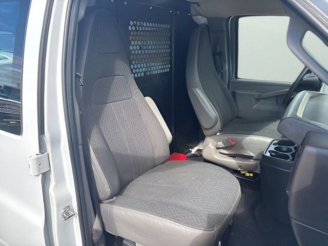 Used 2024 Chevrolet Express 2500 w/ Driver Convenience Package RWD image 13