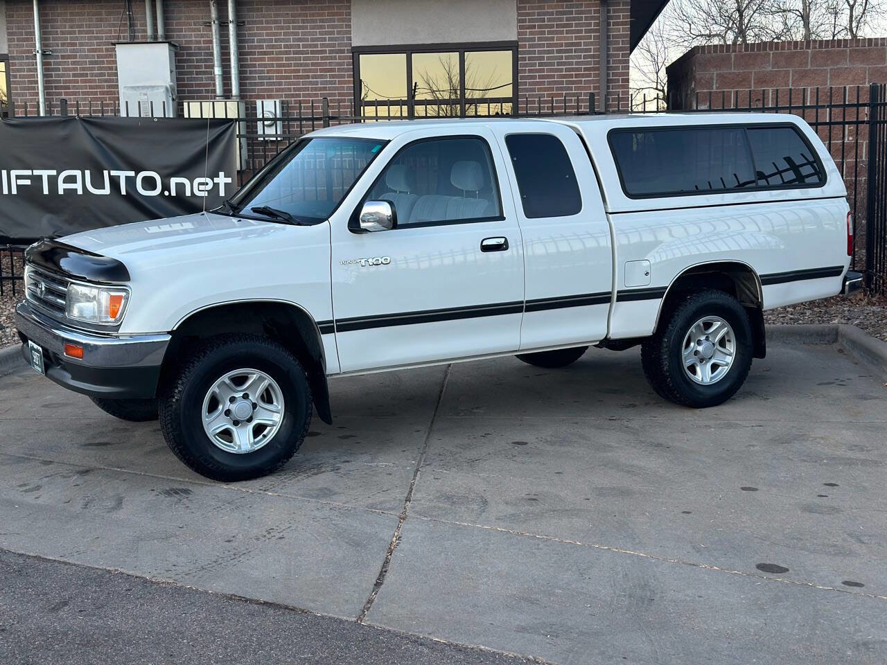Used 1998 Toyota T100 SR5 image 12