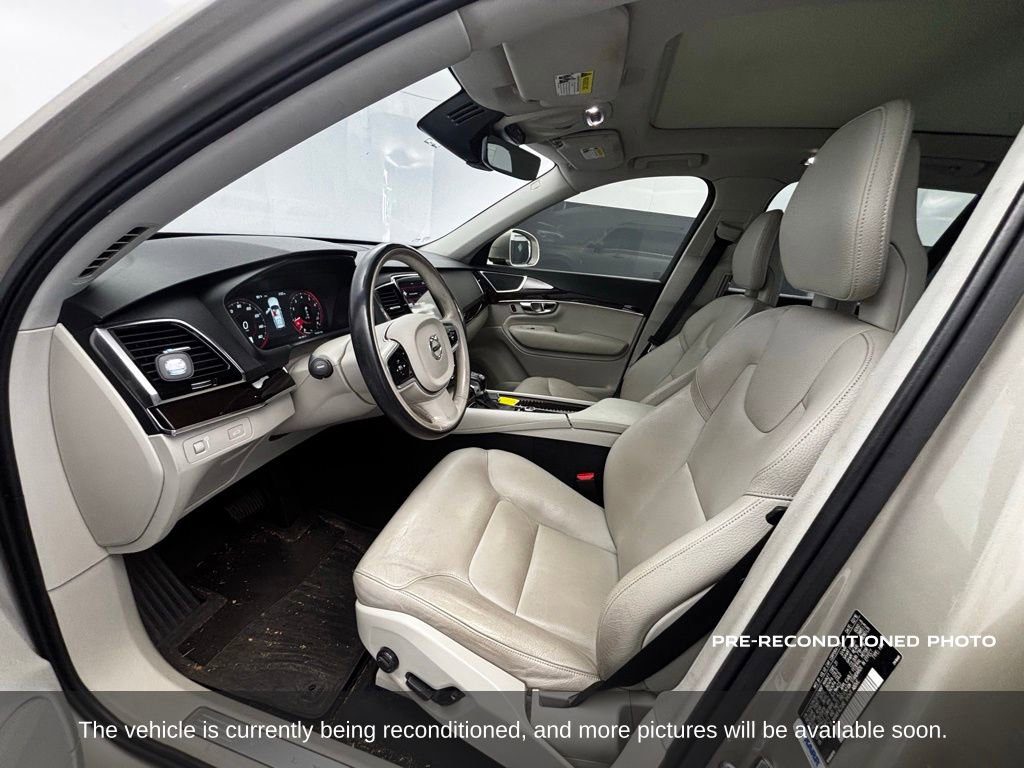 Used 2016 Volvo XC90 T6 Momentum w/ Momentum Plus Package AWD/4WD image 7