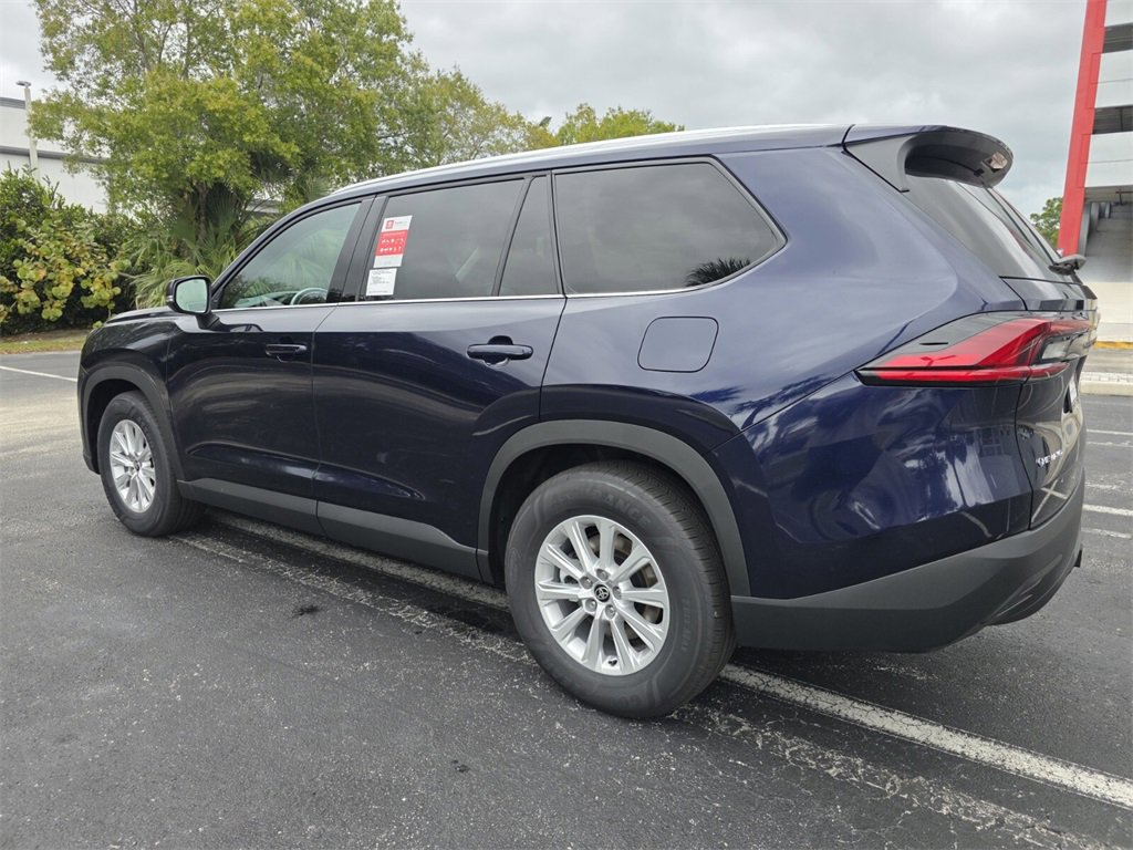 New 2026 Toyota Grand Highlander XLE image 9