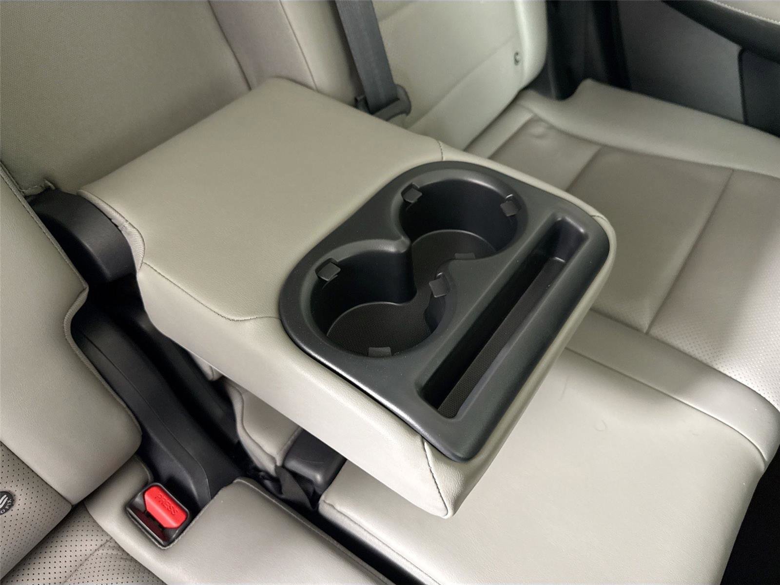 Used 2023 INFINITI QX50 Sensory image 44