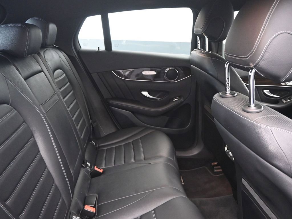 Used 2021 Mercedes-Benz GLC 300 4MATIC Coupe image 13