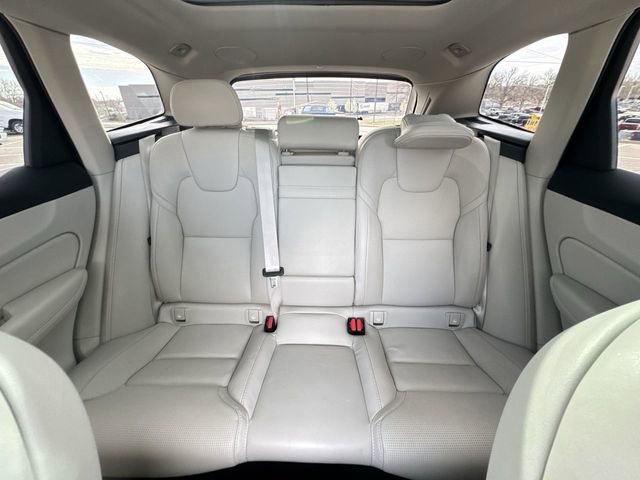 Used 2020 Volvo XC60 T5 Inscription w/ Protection Package Premier image 26