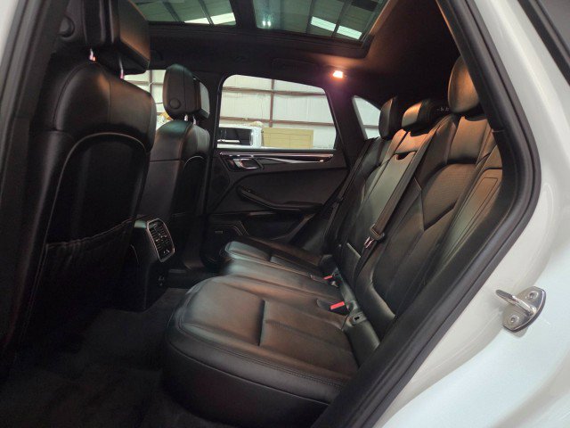 Used 2016 Porsche Macan S AWD/4WD image 8