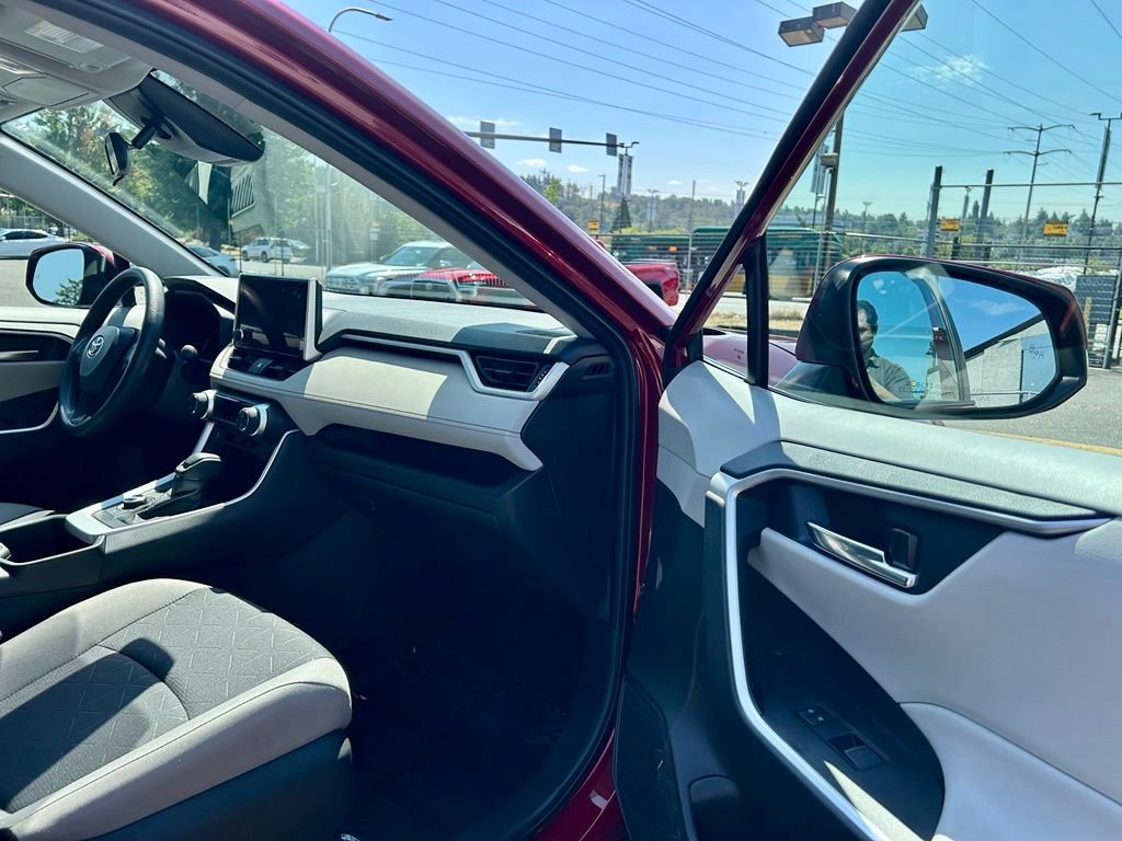 Certified 2024 Toyota RAV4 XLE AWD/4WD image 15
