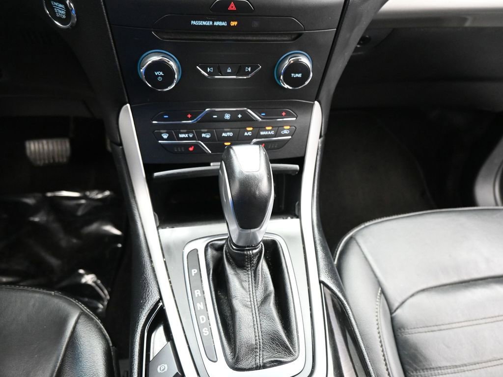 Certified 2017 Ford Edge SEL w/ Equipment Group 201A image 17