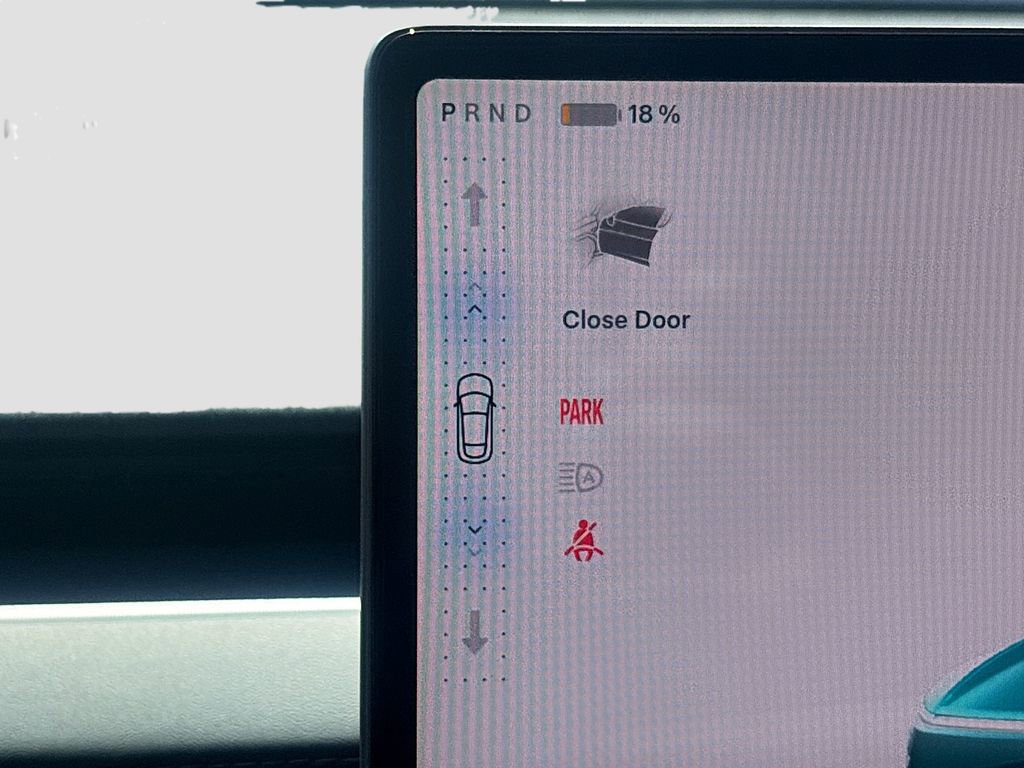 Used 2026 Tesla Model Y 2WD image 17