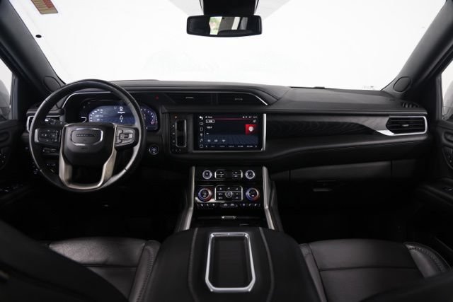 Used 2023 GMC Yukon Denali AWD/4WD image 39
