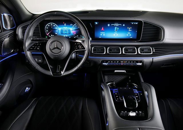 Used 2024 Mercedes-Benz Maybach GLS 600 4MATIC image 11