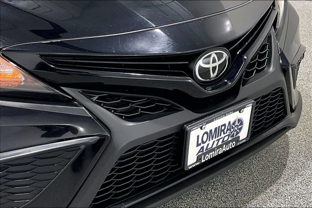 Used 2024 Toyota Camry SE image 34