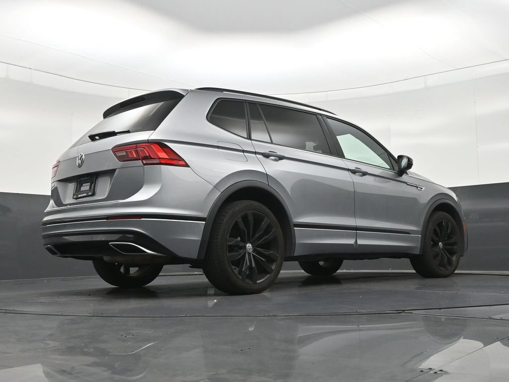 Used 2021 Volkswagen Tiguan SE R-Line FWD image 27