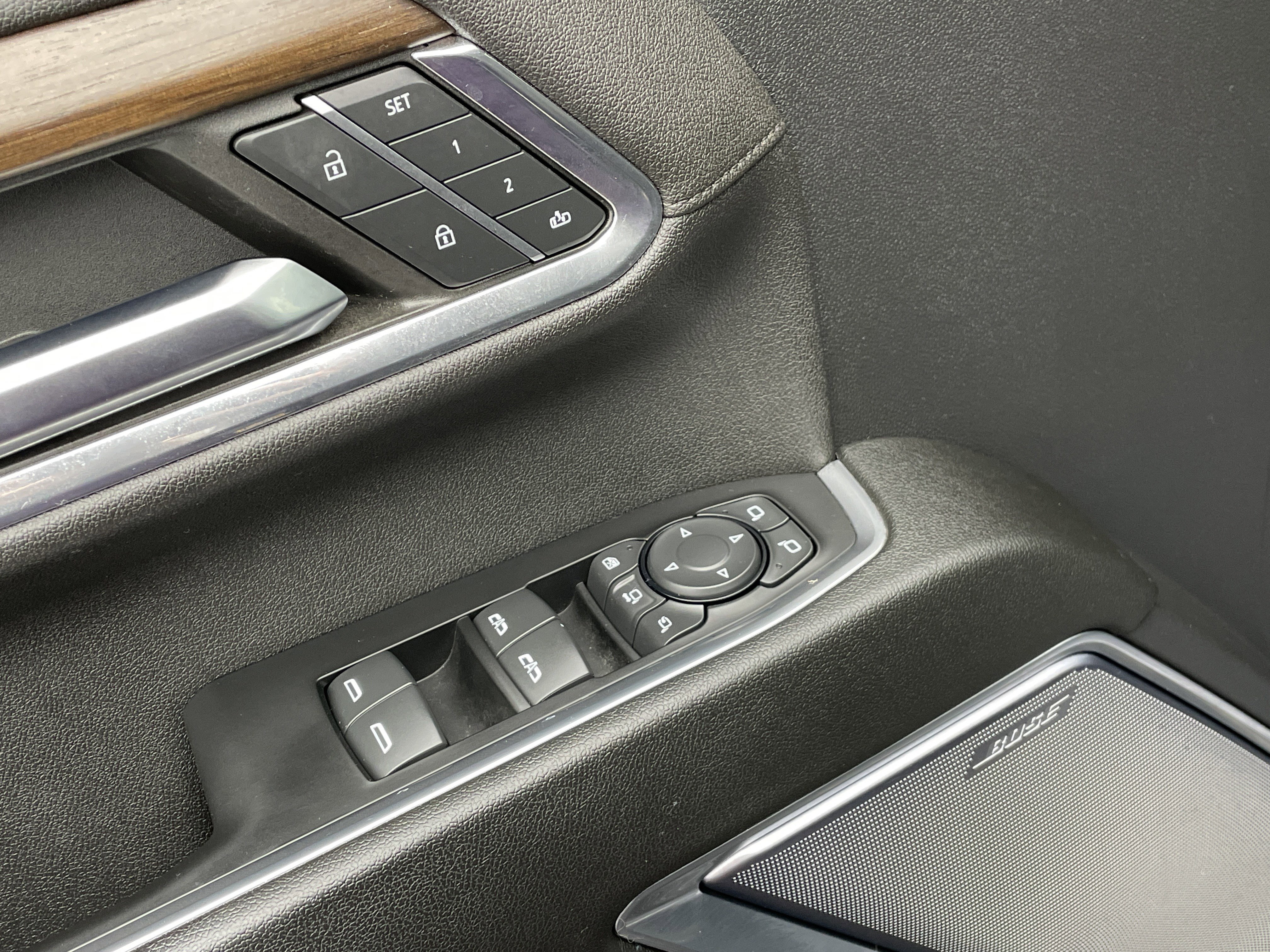 Used 2024 Chevrolet Silverado 2500 High Country w/ Midnight Edition image 11