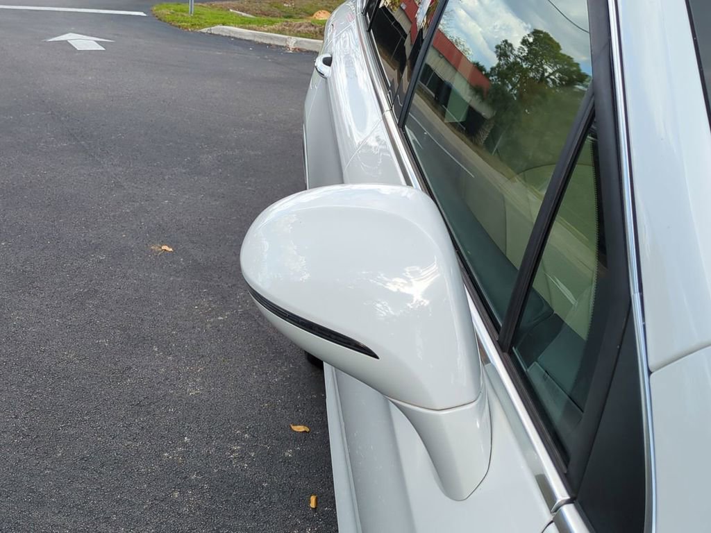 Used 2020 Buick Envision Essence w/ Experience Buick Package image 12