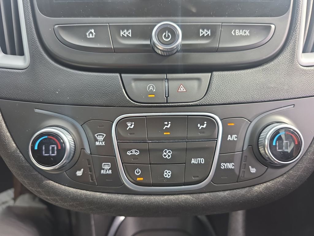 Used 2024 Chevrolet Malibu LT FWD image 28