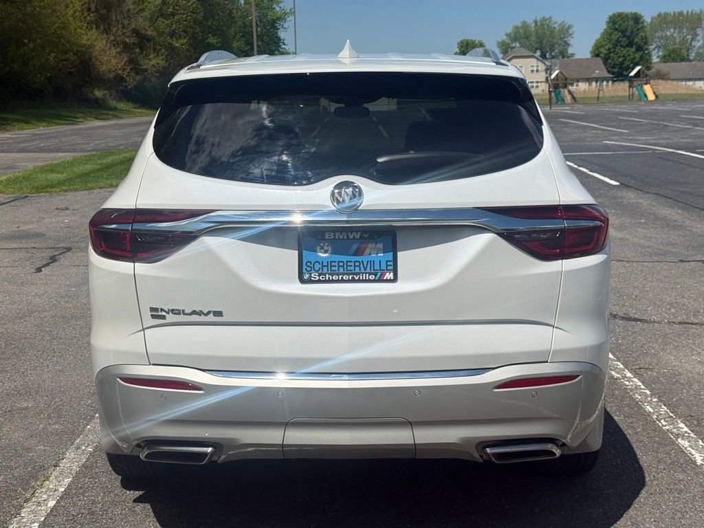 Used 2021 Buick Enclave Premium w/ Sun and Sites Package AWD/4WD image 4