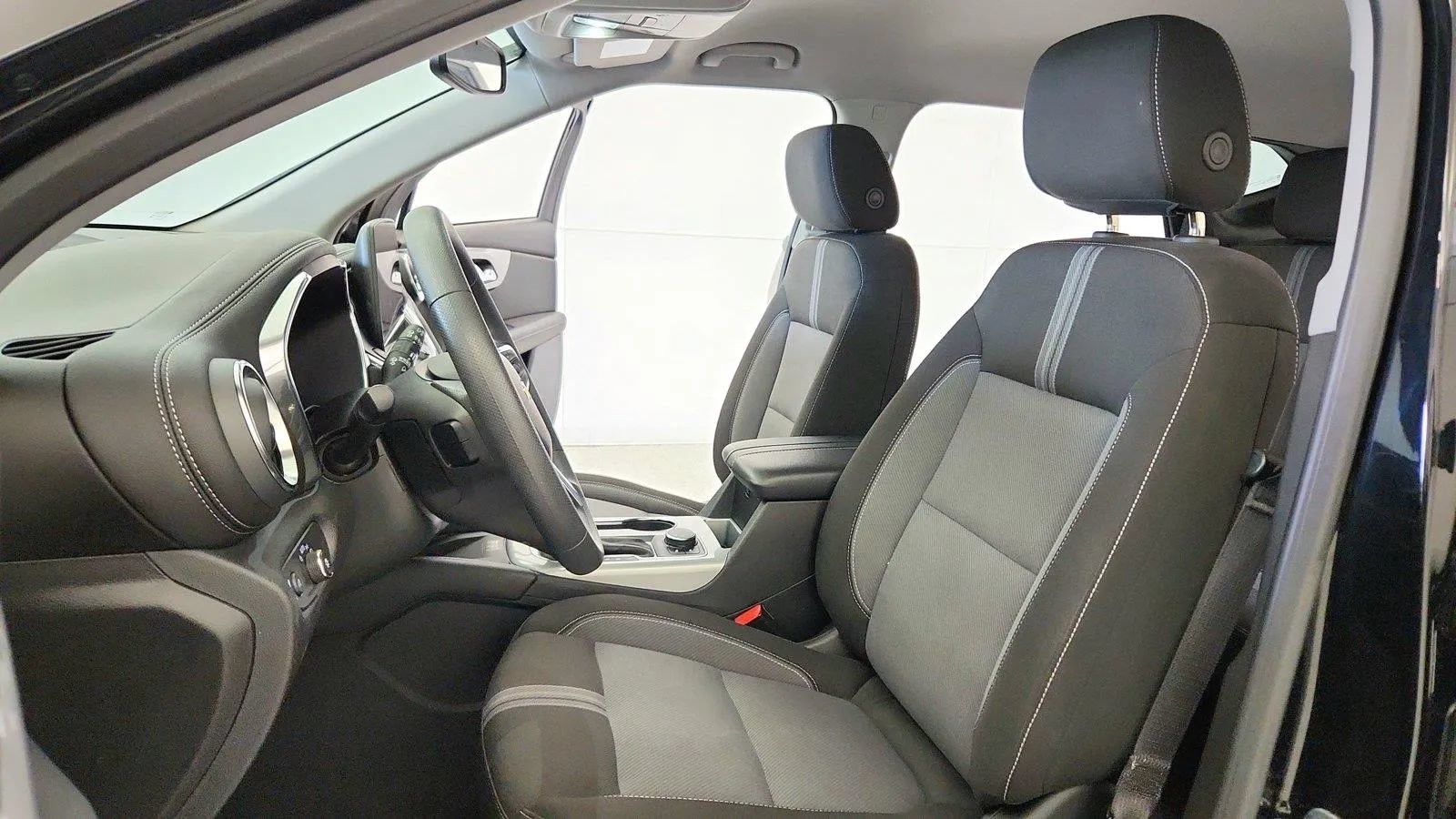 Used 2024 Chevrolet Blazer LT w/ Convenience Package FWD image 27