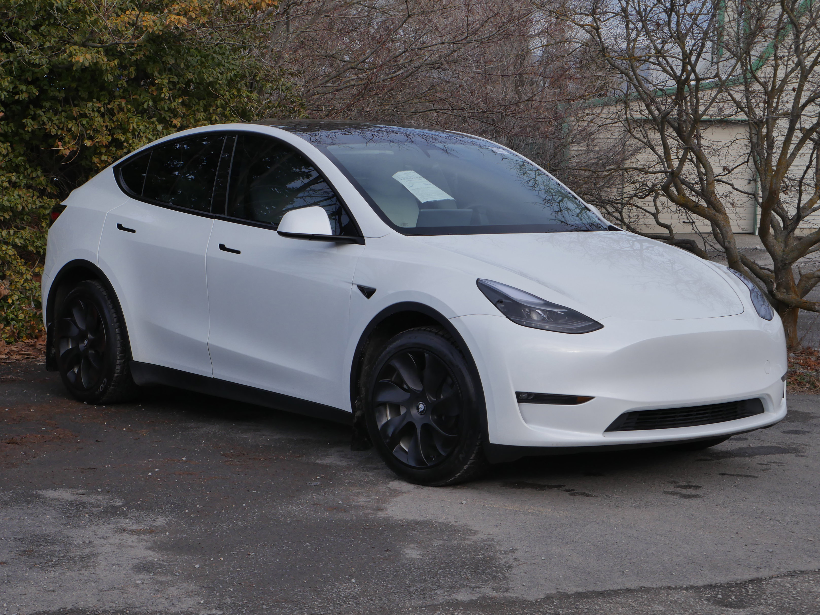 Used 2023 Tesla Model Y Long Range image 22