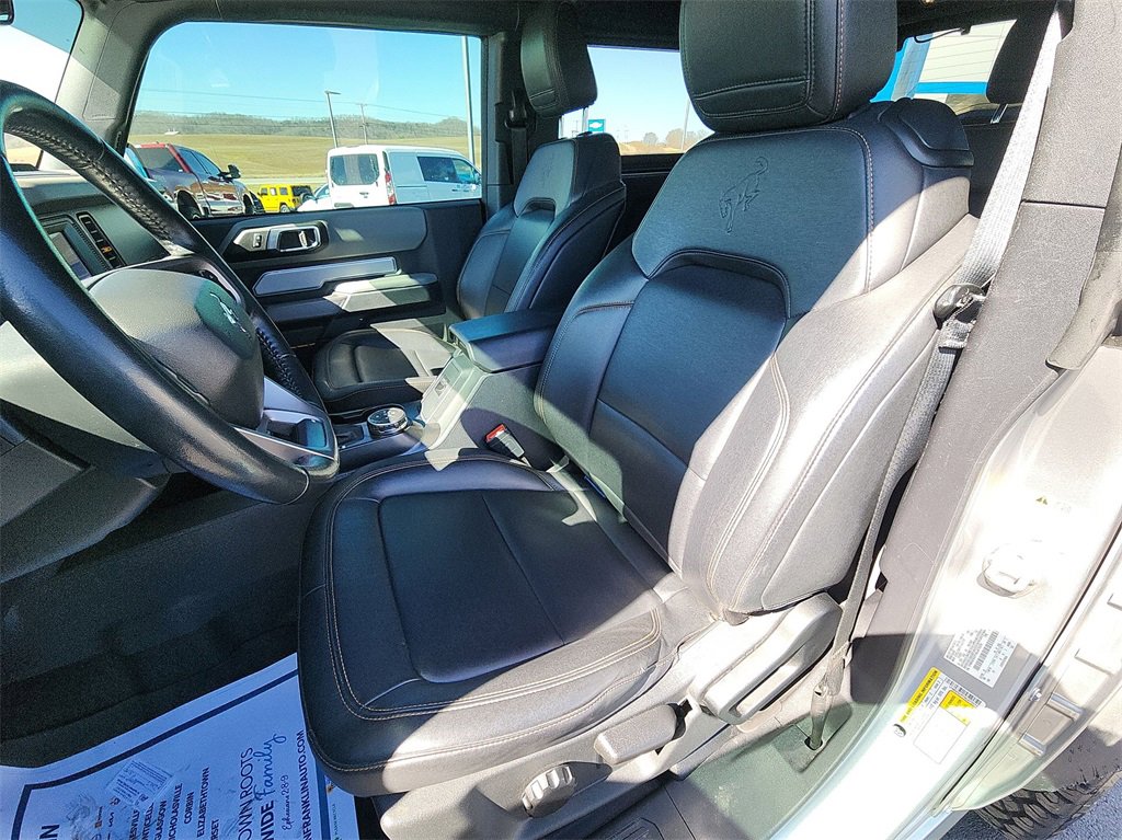 Used 2022 Ford Bronco Badlands image 11