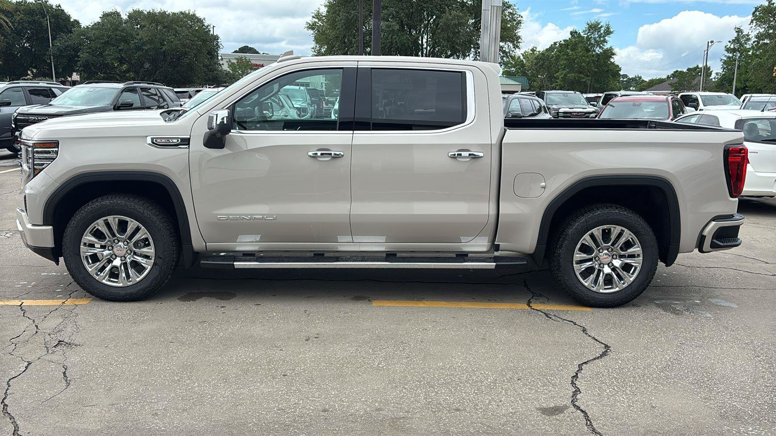 New 2026 GMC Sierra 1500 Denali AWD/4WD image 4
