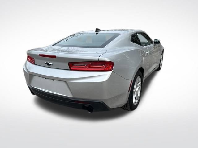 Used 2017 Chevrolet Camaro LT image 5