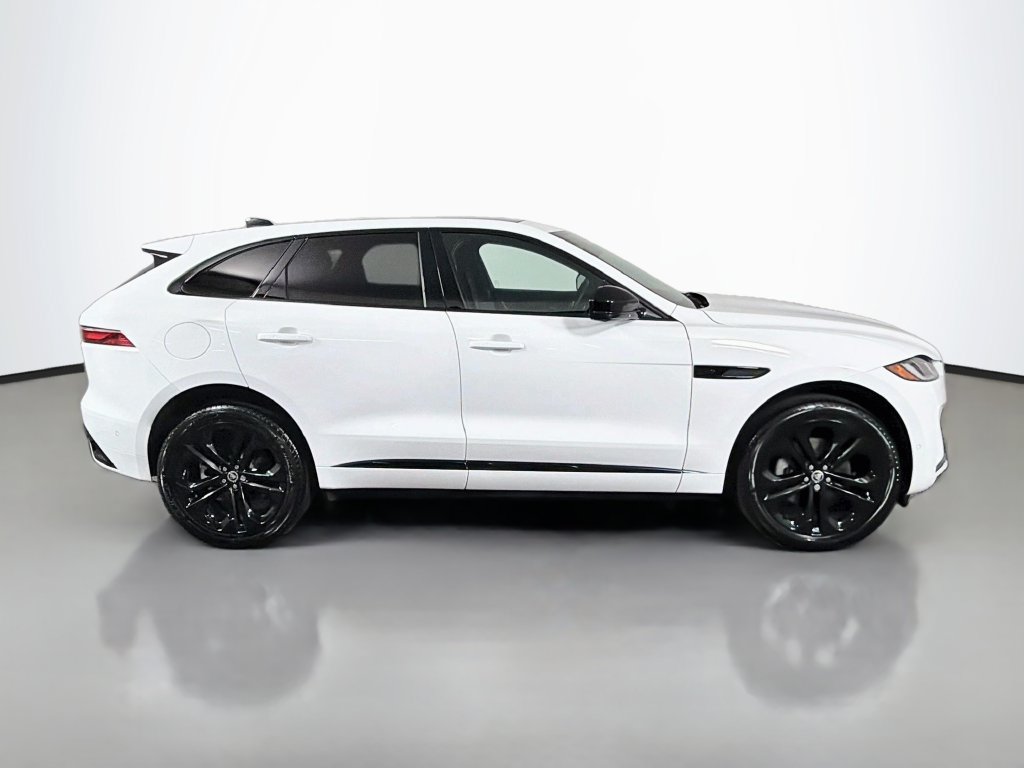 Used 2025 Jaguar F-PACE R-Dynamic S AWD/4WD image 4