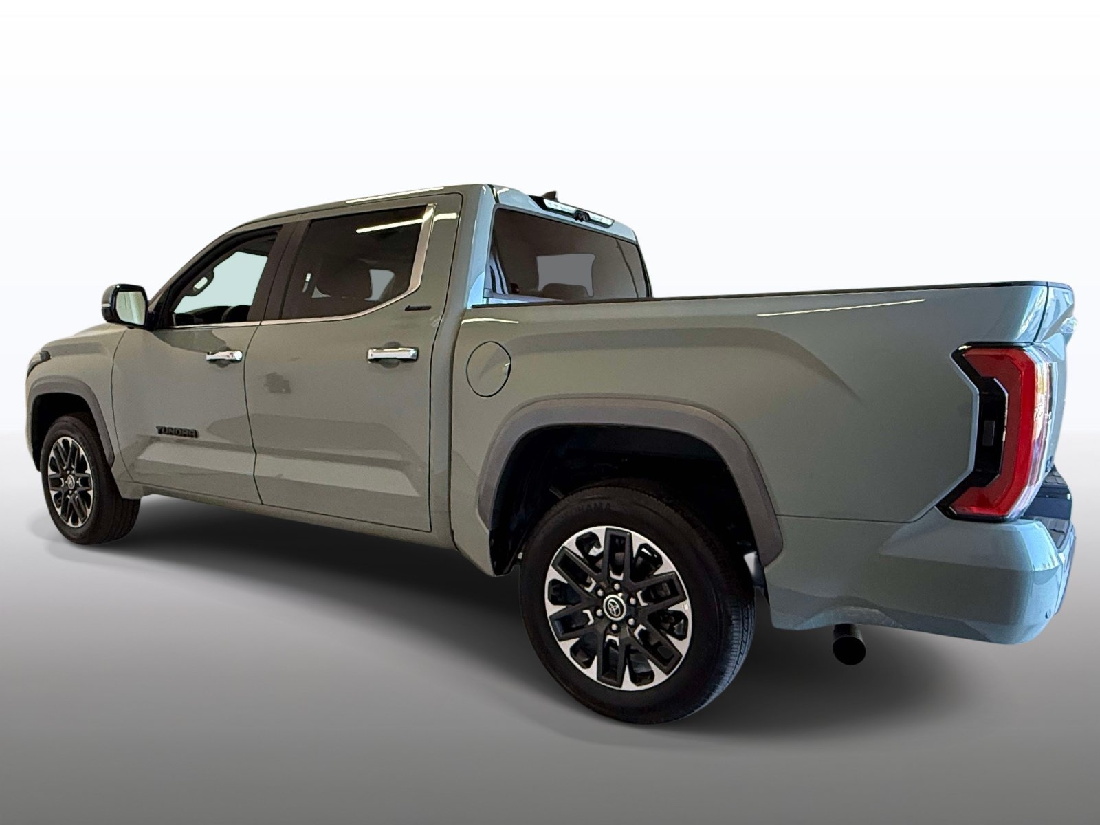 Used 2024 Toyota Tundra Limited AWD/4WD image 12