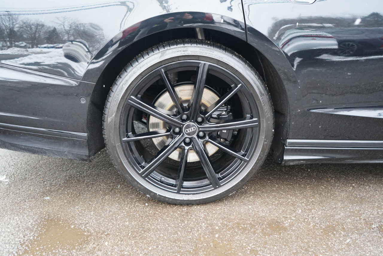 Used 2022 Audi S8 w/ S8 Comfort Plus Package image 76