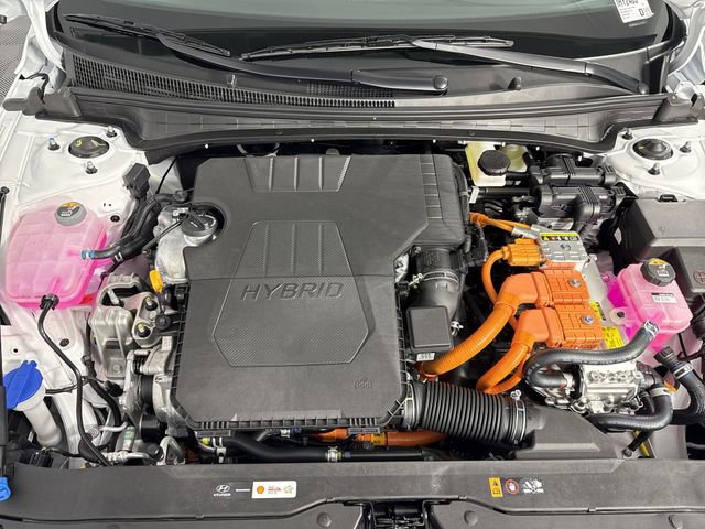 Used 2025 Hyundai Elantra Hybrid FWD image 49