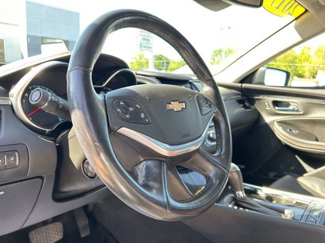 Used 2017 Chevrolet Impala Premier w/ Enhanced Convenience Package FWD image 30