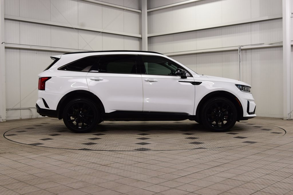 Used 2022 Kia Sorento SX image 9