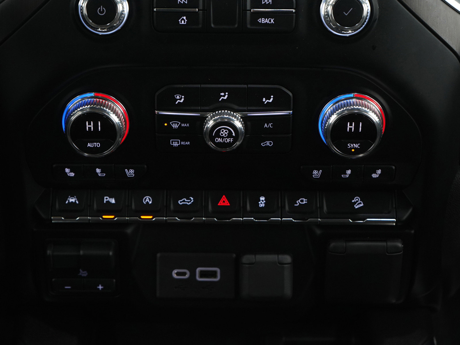 Used 2020 GMC Sierra 1500 AT4 w/ AT4 Premium Package image 17