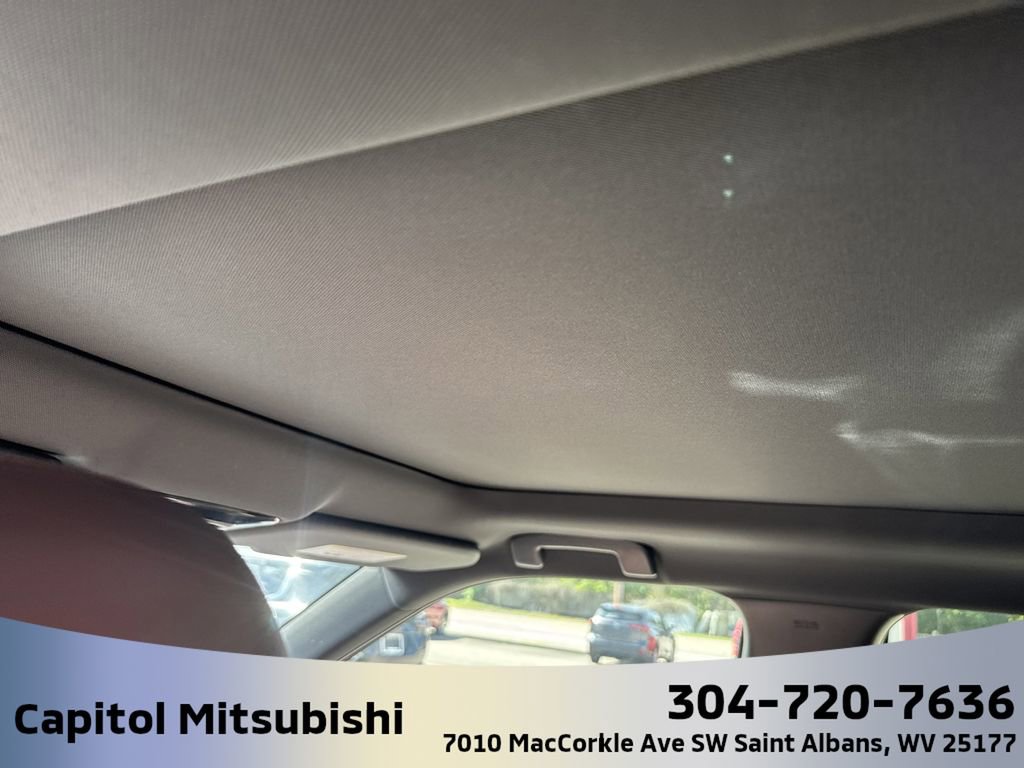 New 2025 Mitsubishi Outlander SEL image 15