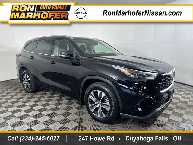 Used 2022 Toyota Highlander XLE image 1