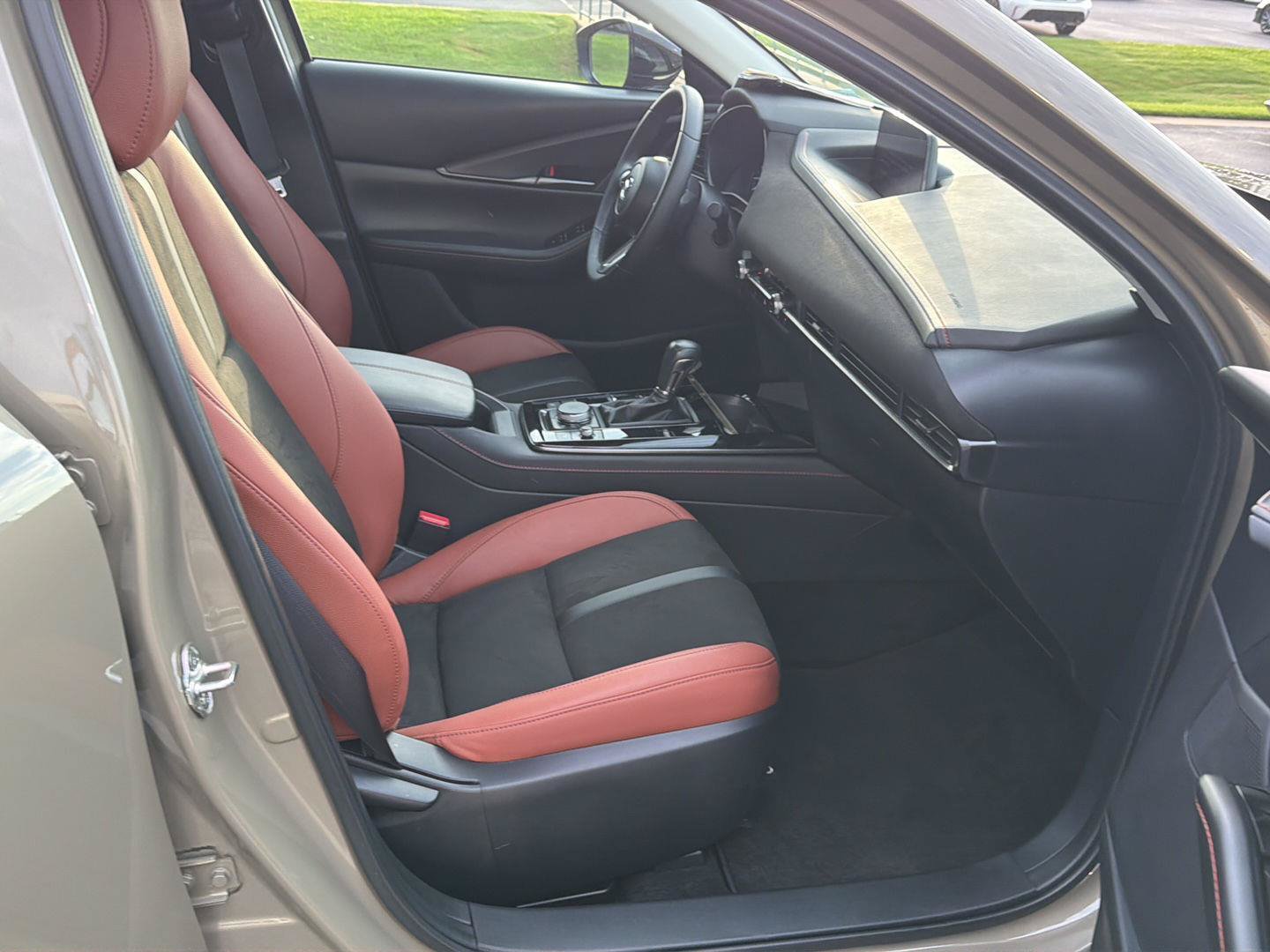 Used 2024 MAZDA CX-30 Carbon AWD/4WD image 13
